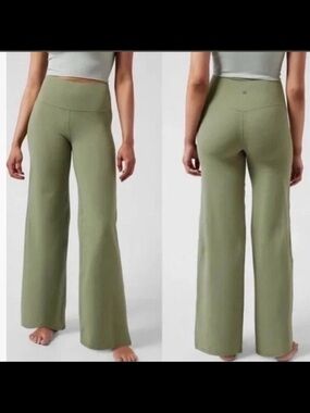 Athleta High-Rise Wide-Leg Leggings in Olive Green